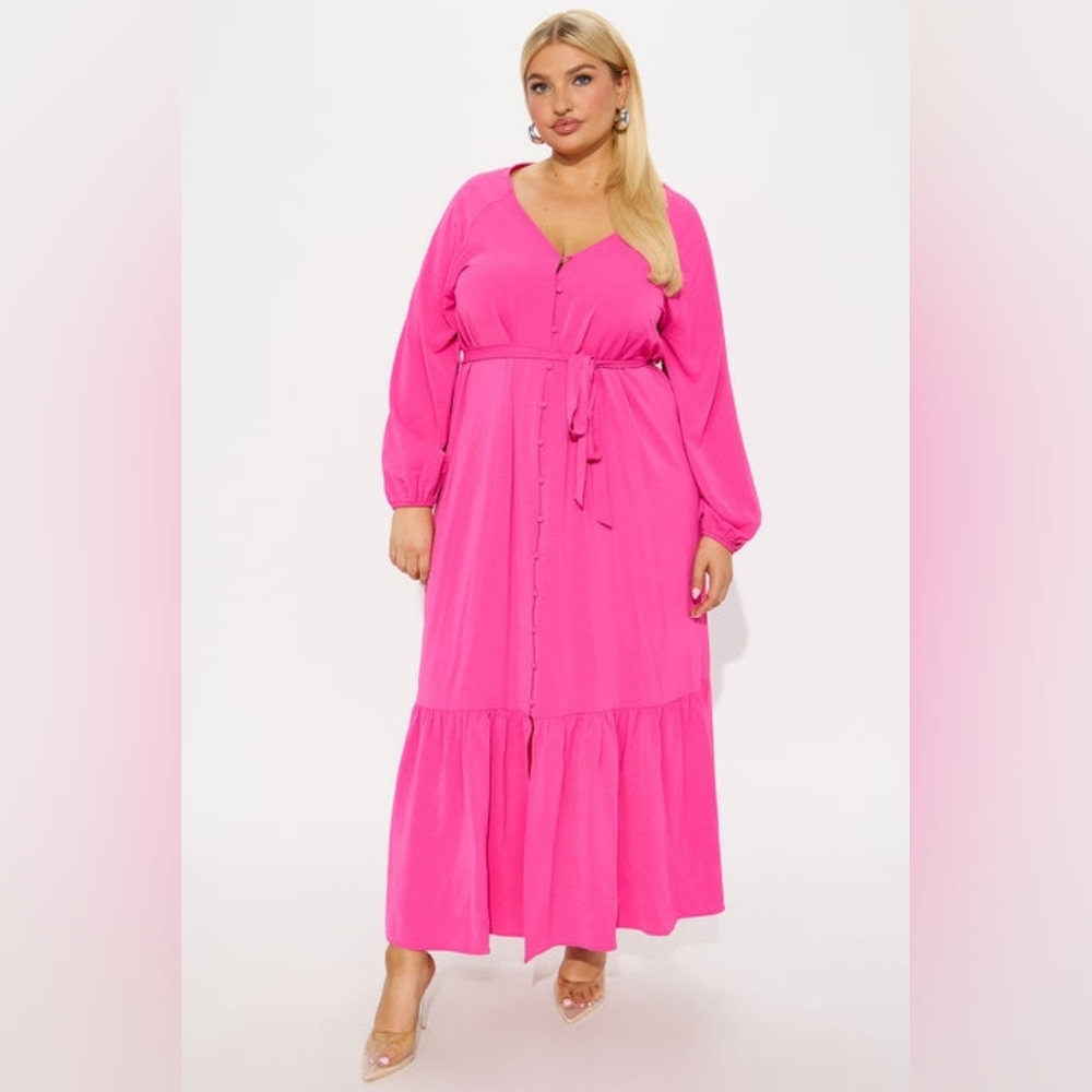 FASHlONOVA- Plus-Size Fuchsia Button-Front Maxi Dress with Tie Waist...NWT-3x.